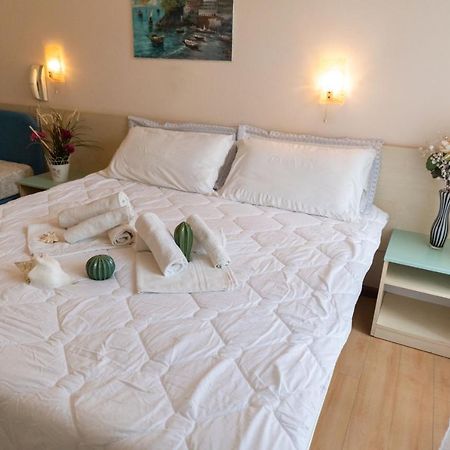 Hotel Cristina Riccione Esterno foto