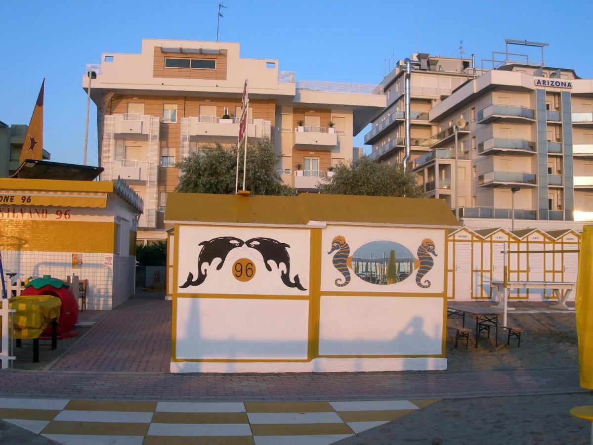 Hotel Cristina Riccione Esterno foto