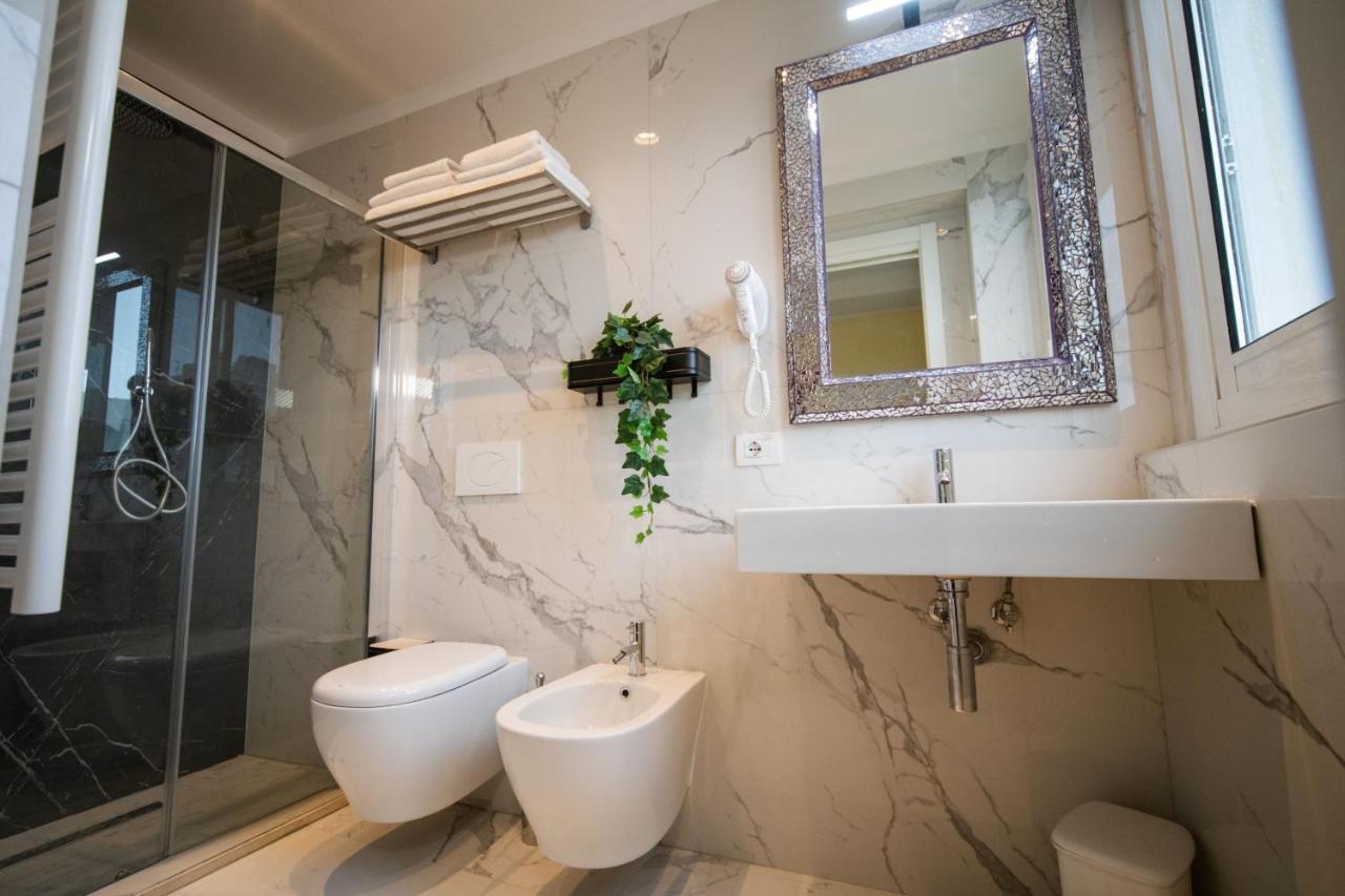 Hotel Cristina Riccione Esterno foto