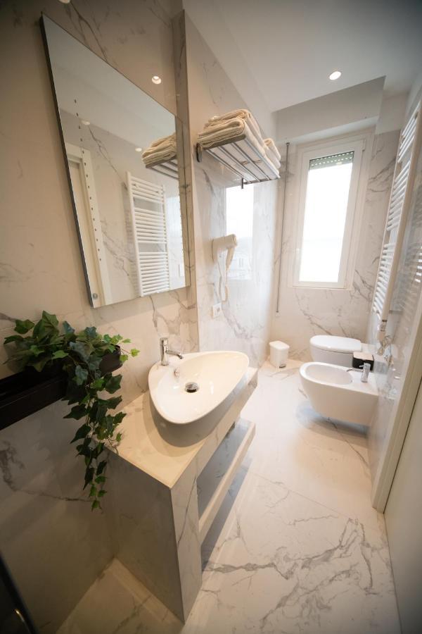 Hotel Cristina Riccione Esterno foto